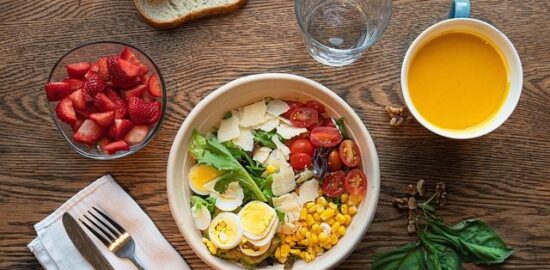 Veganský burger s červenou řepou