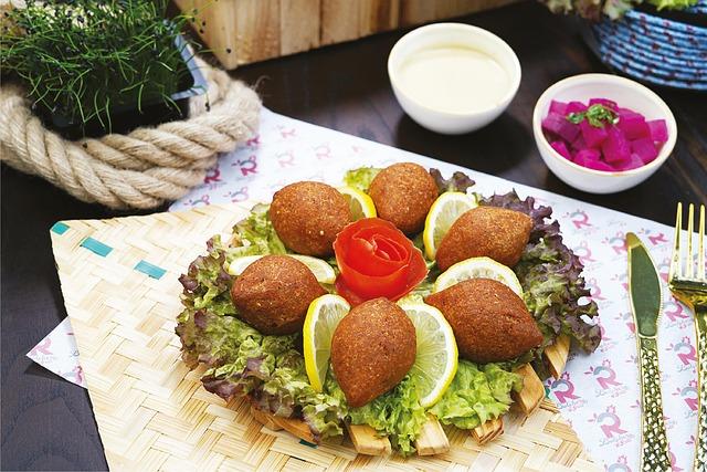 Kibbeh – jehněčí sýrové koule