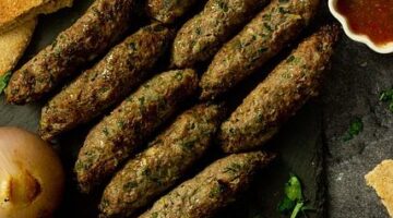 Kebab z jehněčího masa a zeleniny