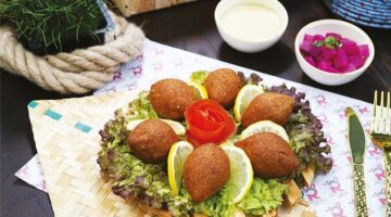 Kibbeh z datlí a vlašských ořechů