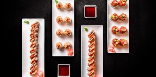 Sushi rolls s lososem