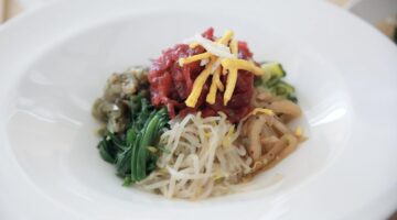 Bibimbap s korejskou hovězí bulionem