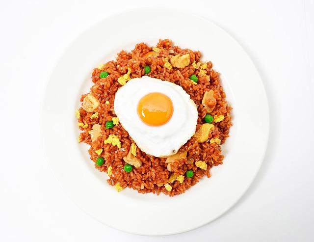 Nasi Goreng Jídlo z výpečka a zeleniny