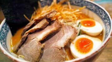 Ramen s kuřecím vývarem