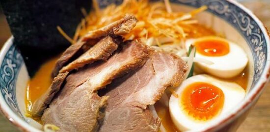 Ramen s kuřecím vývarem